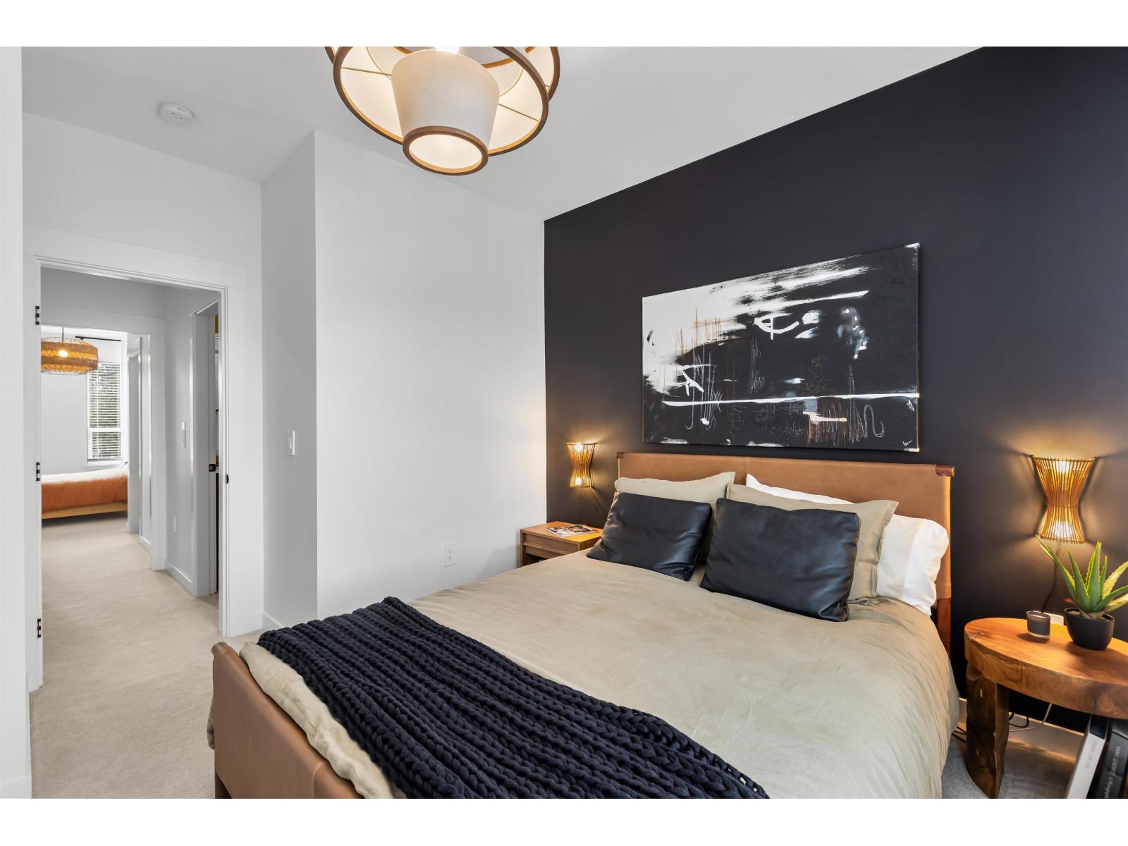 3 2886 MONTROSE AVENUE, Abbotsford