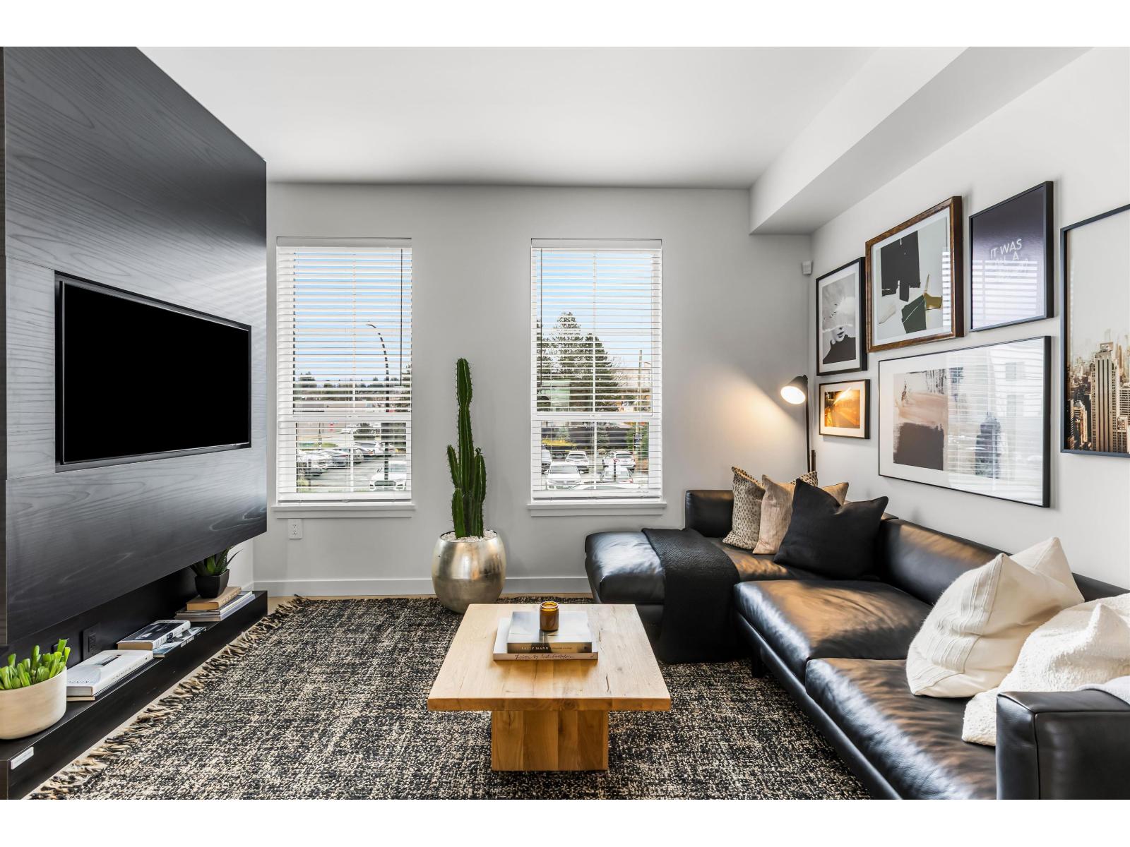 3 2886 MONTROSE AVENUE, Abbotsford