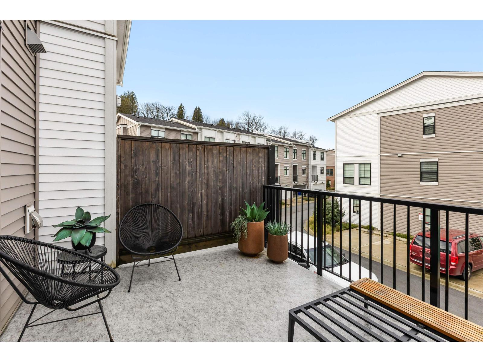 3 2886 MONTROSE AVENUE, Abbotsford