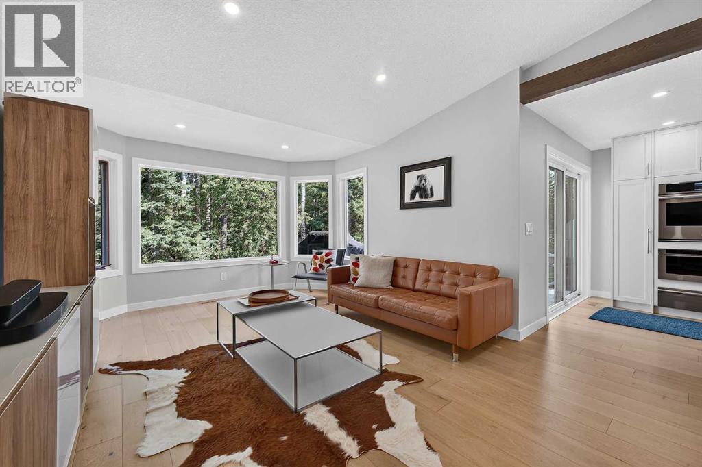 12 Sunset Way - 12