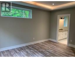 5 Oakwood Avenue N, Tiny, ON L9M0J2 Photo 20