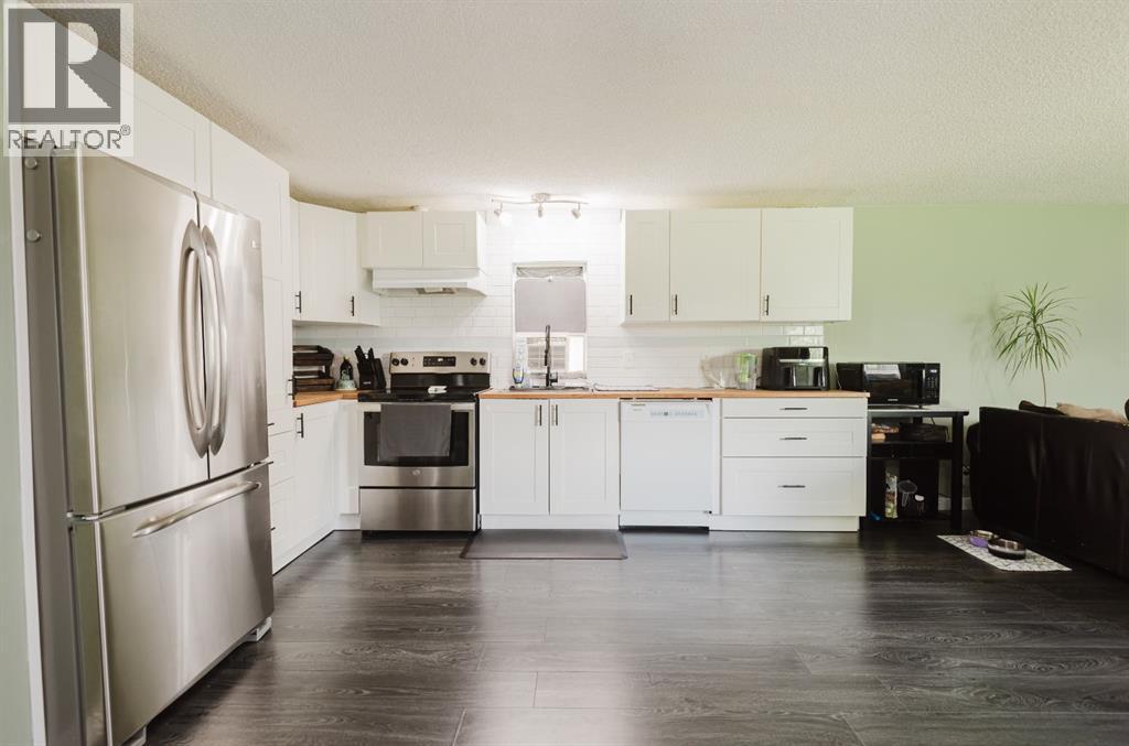 9709 107 Avenue - 9