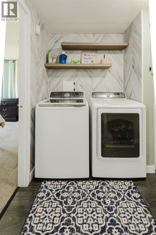 9709 107 Avenue - Image 4