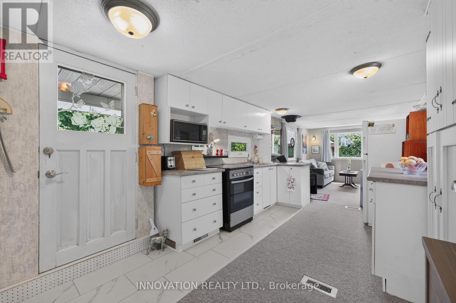#2 3266 PIERCE ROAD - 15