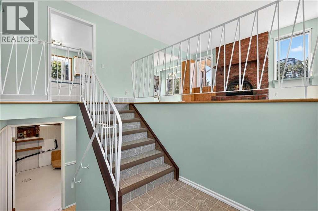 7727 Bowcliffe Crescent NW - Image 30