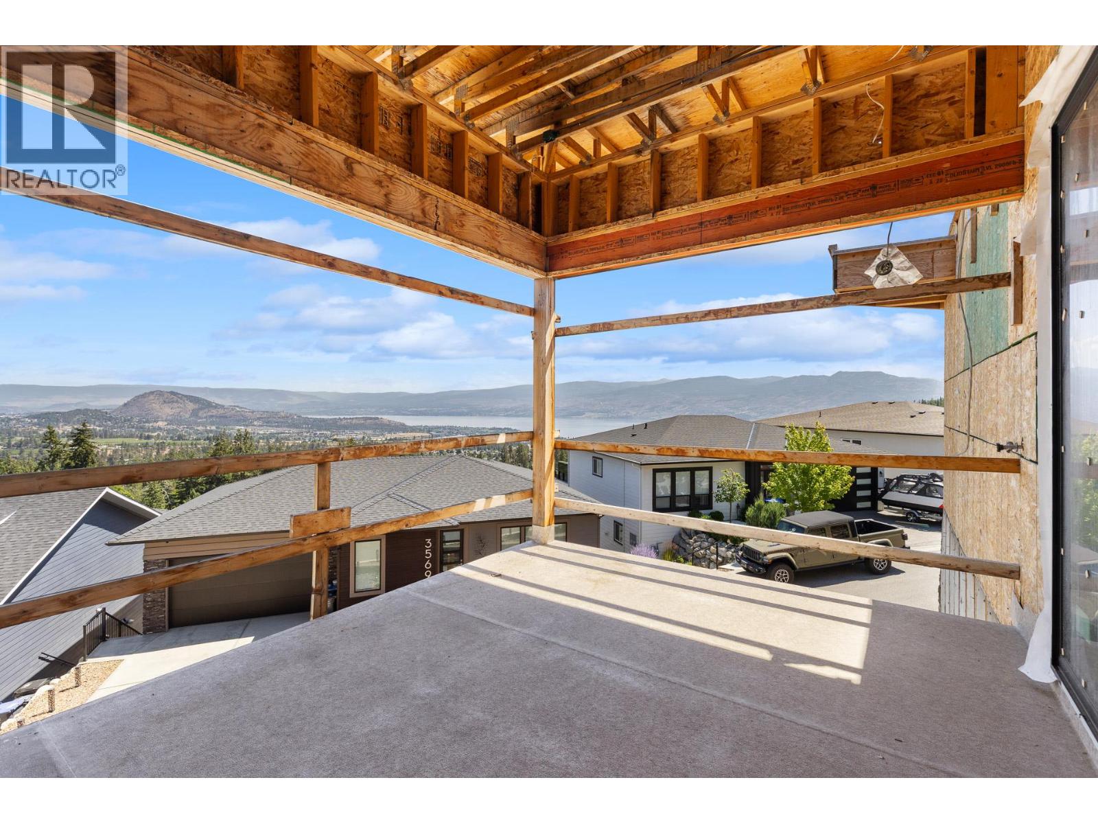  3563 Goldie Way, West Kelowna