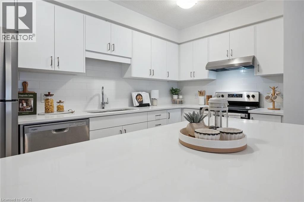 610 BENNINGER Drive — photo 3