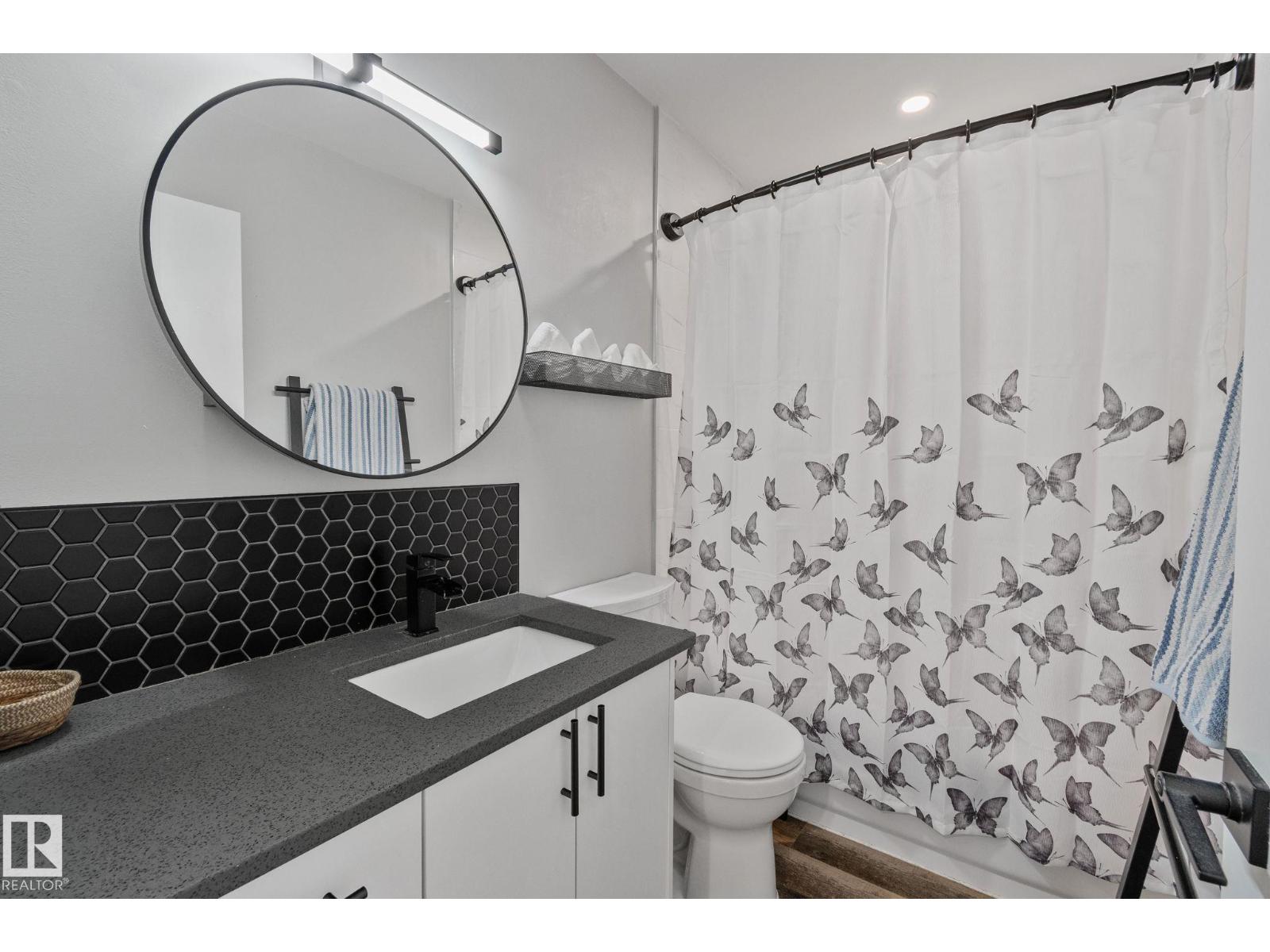 4723 105 ST NW - 13