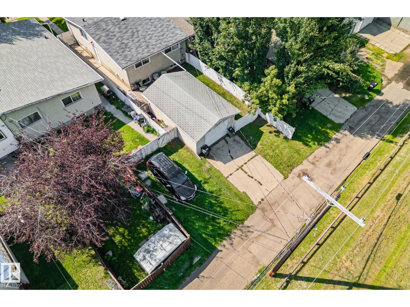 4723 105 ST NW - 50