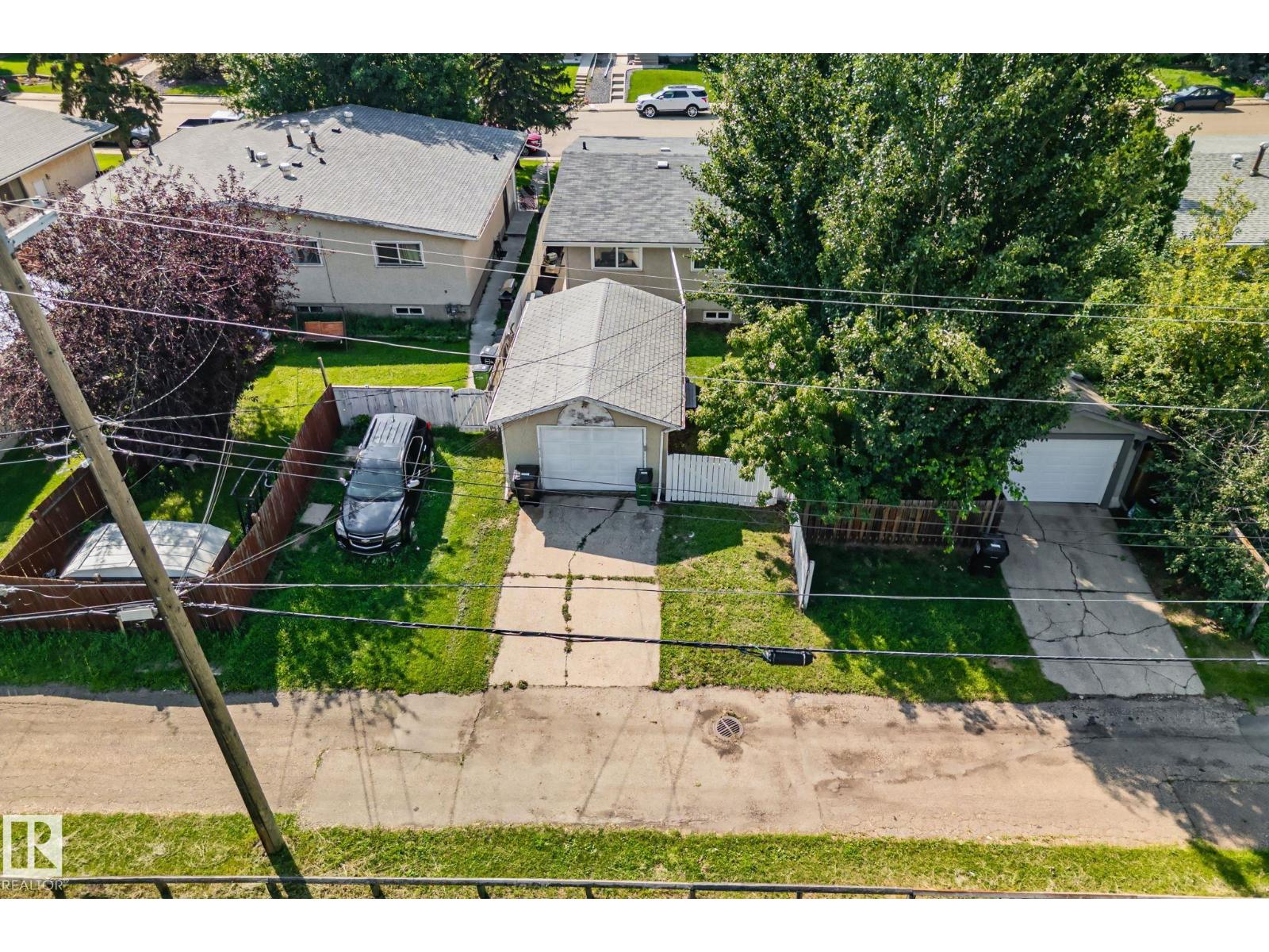 4723 105 ST NW - 52