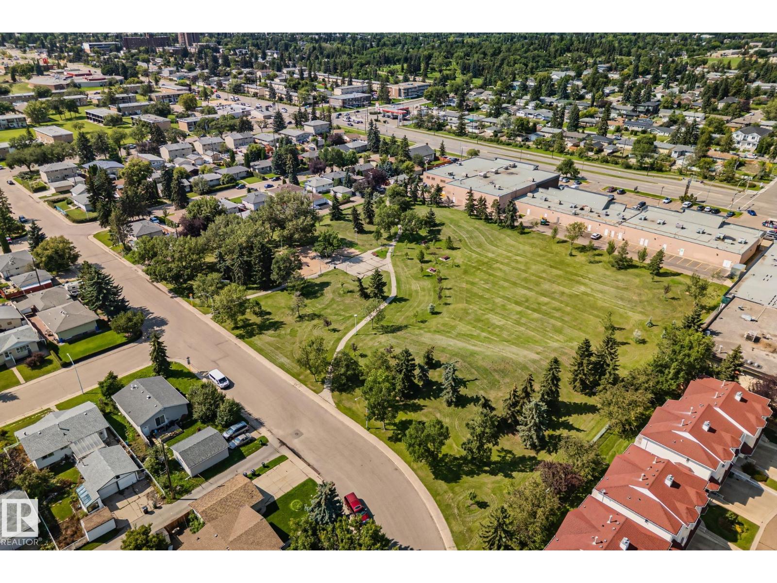 4723 105 ST NW - 59