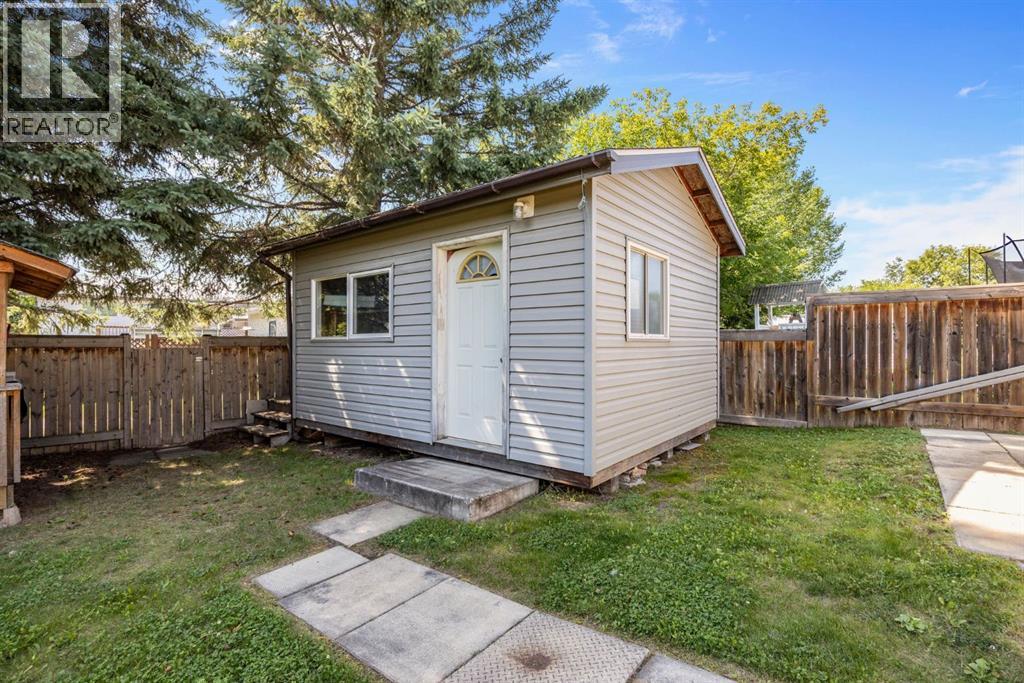 150 Highland Close, Fort McMurray