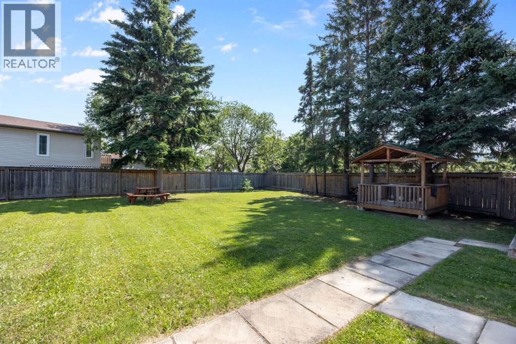150 Highland Close, Fort McMurray