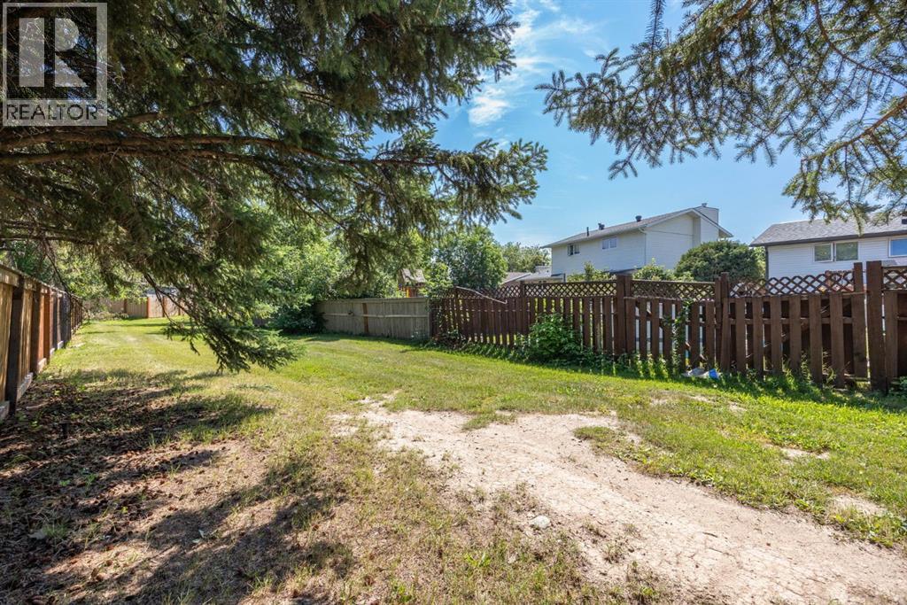 150 Highland Close, Fort McMurray