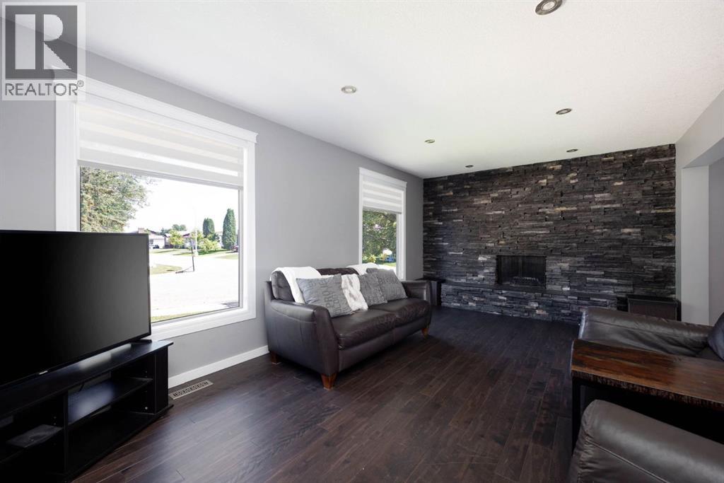 150 Highland Close, Fort McMurray