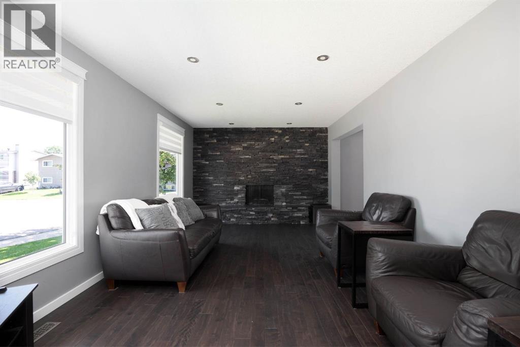150 Highland Close, Fort McMurray