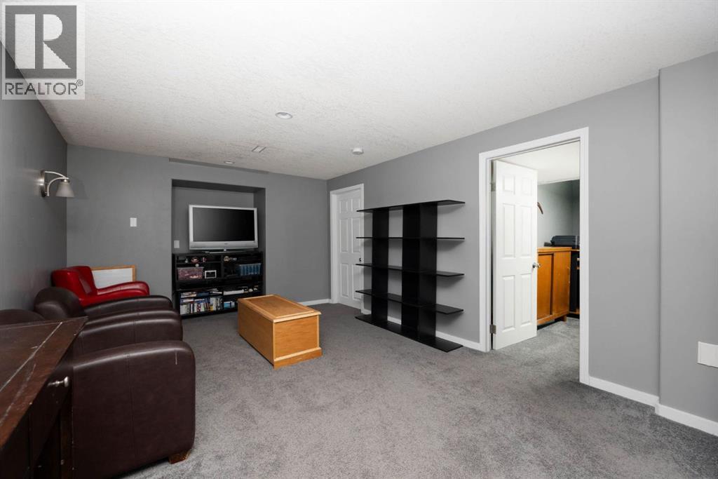 150 Highland Close, Fort McMurray
