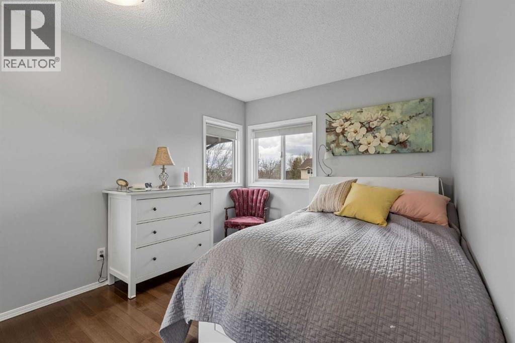 244 Scurfield Place NW - 23