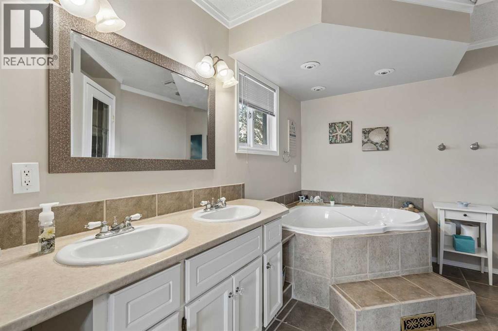 244 Scurfield Place NW - Image 20