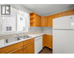 B 2221 Embleton Cres, Courtenay, BC V9M8W9 Photo 16