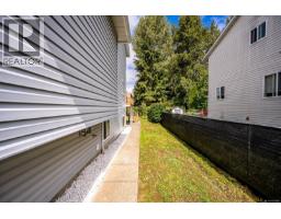 B 2221 Embleton Cres, Courtenay, BC V9M8W9 Photo 12