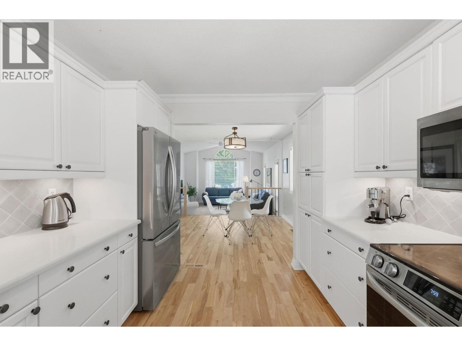  1977 Covington Crescent, West Kelowna