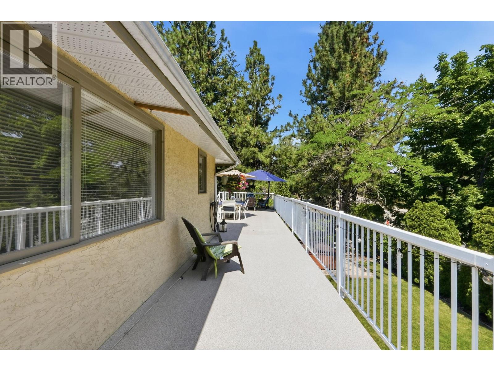  1977 Covington Crescent, West Kelowna