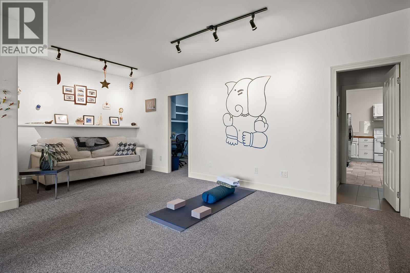 Thumbnail 42