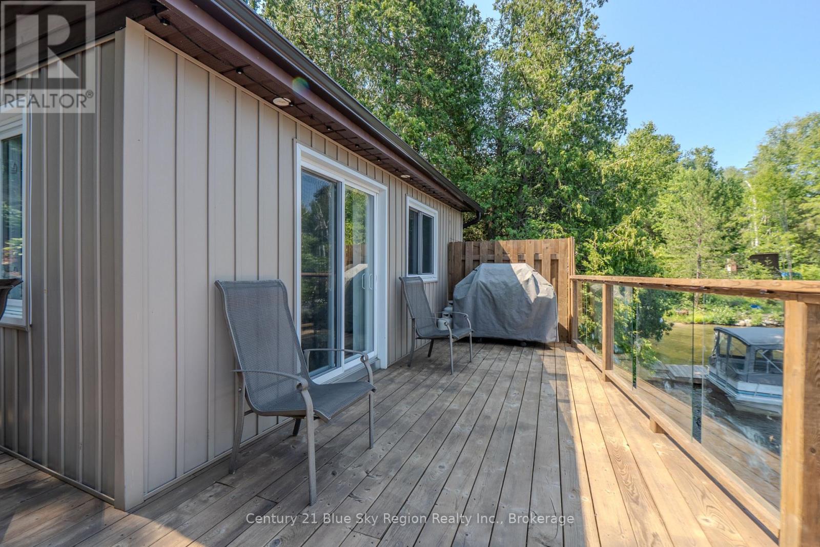 731 MACPHERSON DRIVE - 29