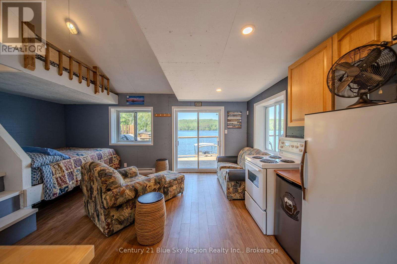 731 MACPHERSON DRIVE - 33