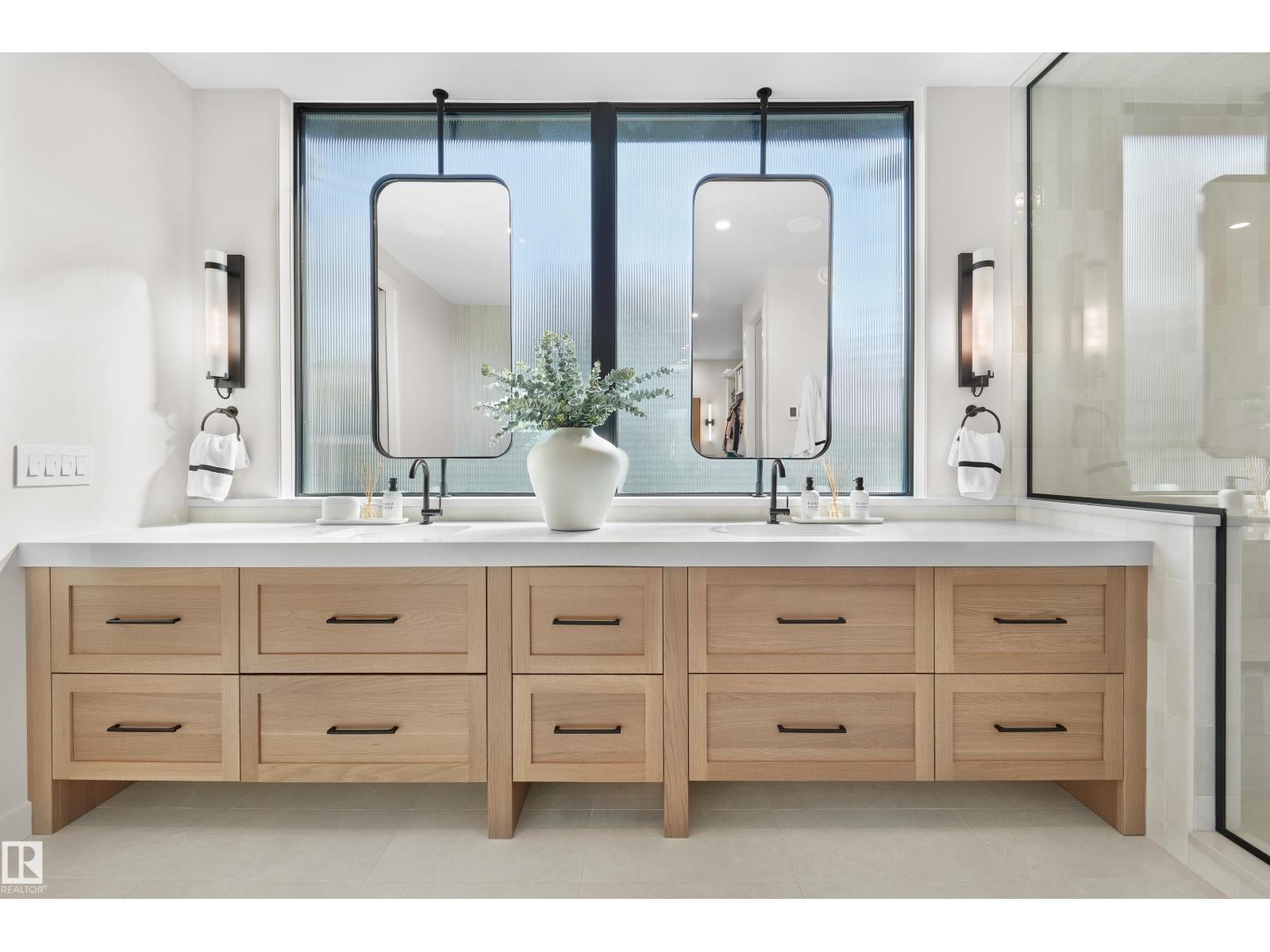10534 139 ST NW - 33
