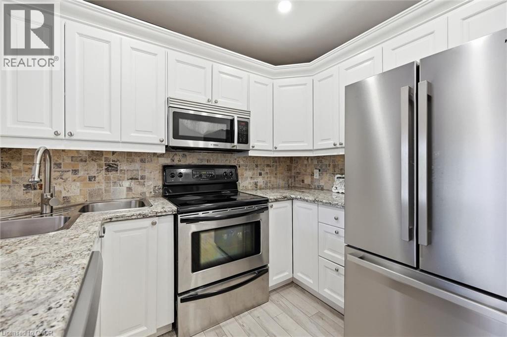 205 DUMBARTON Avenue - 11