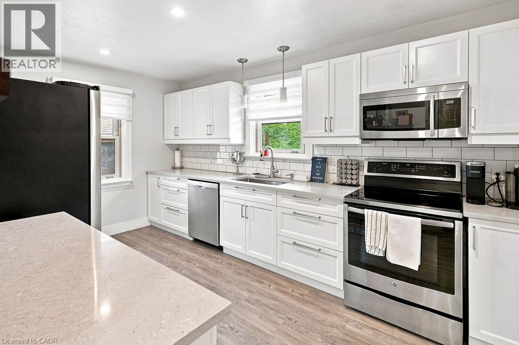 67 WEBER Street S - Image 6