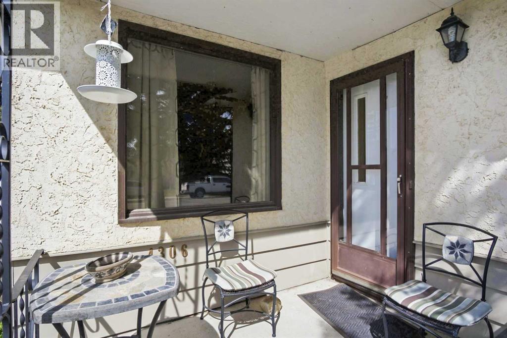 4306 55 Avenue, Olds — photo 3