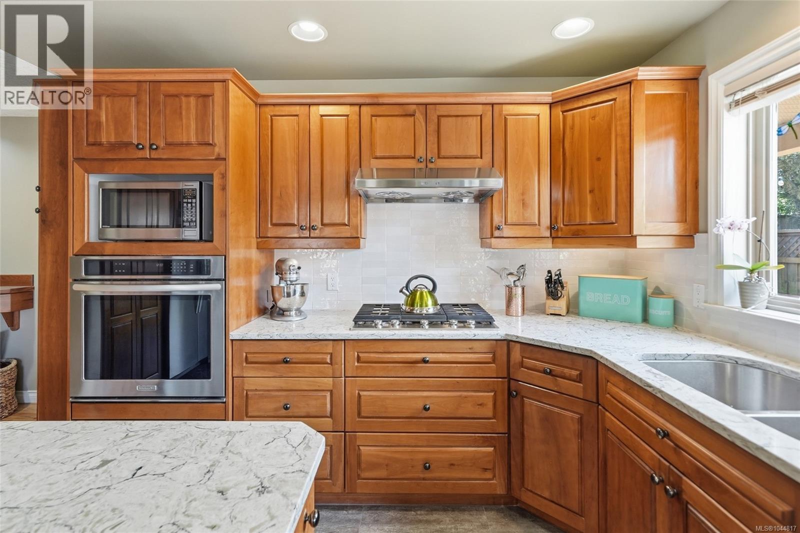 1096 Aery View Way - Image 30