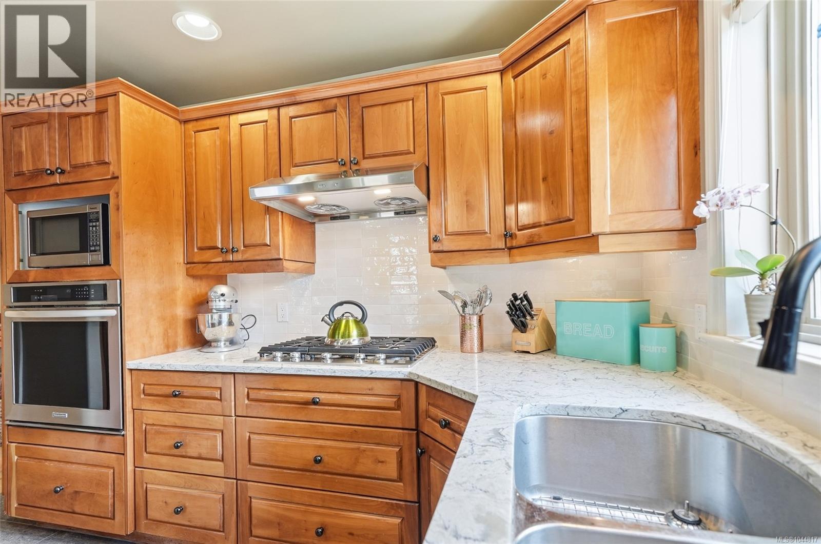 1096 Aery View Way - Image 33