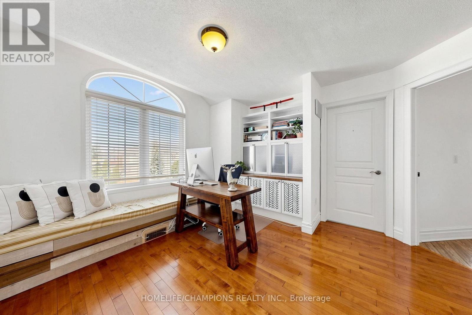 19 TWEEDIE CRESCENT - 28