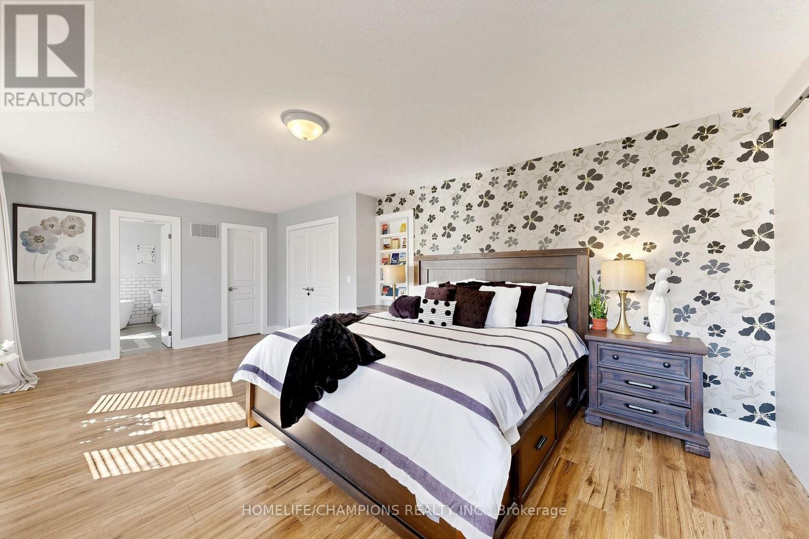 19 TWEEDIE CRESCENT - 33