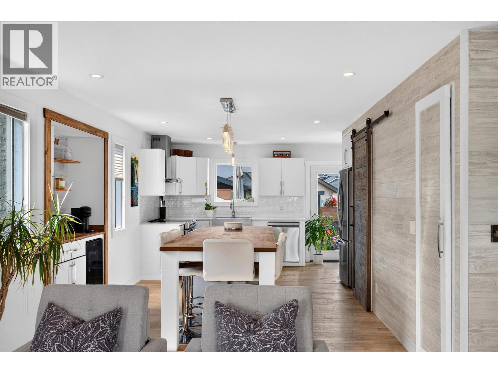 853 Springside Court, Kelowna