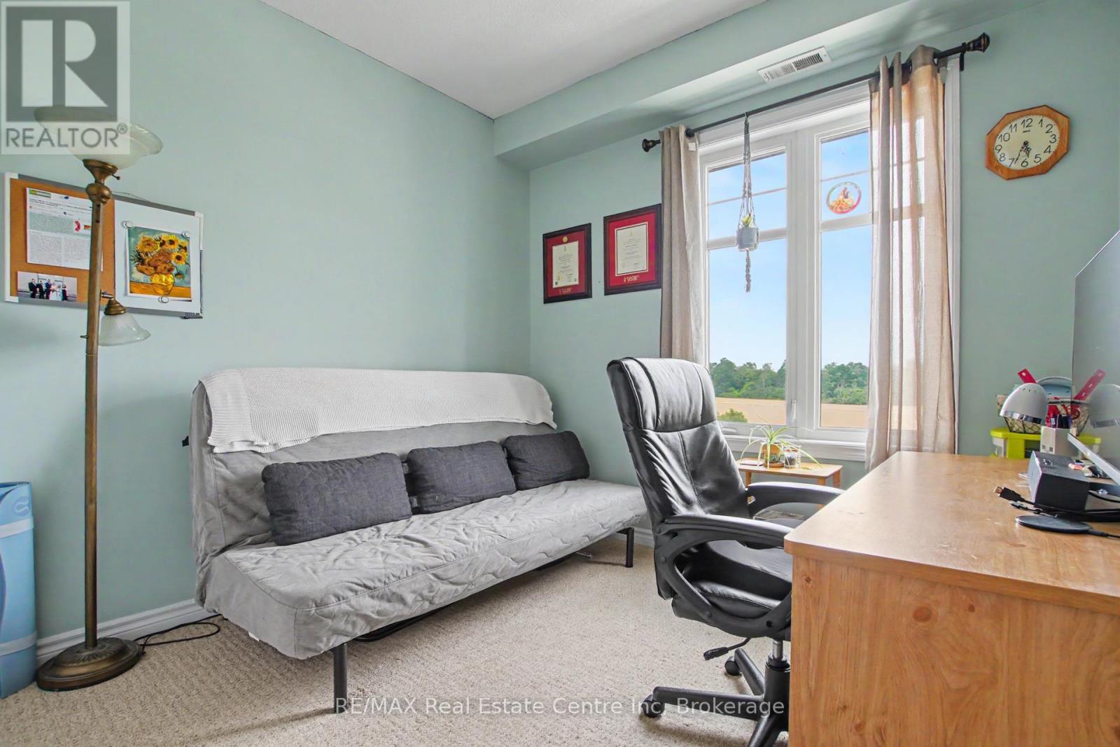 #410 2 COLONIAL DRIVE - 19