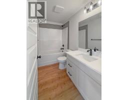 Primary Bedroom - 236 Greenwood Road, Coalhurst, AB T0L0V2 Photo 9