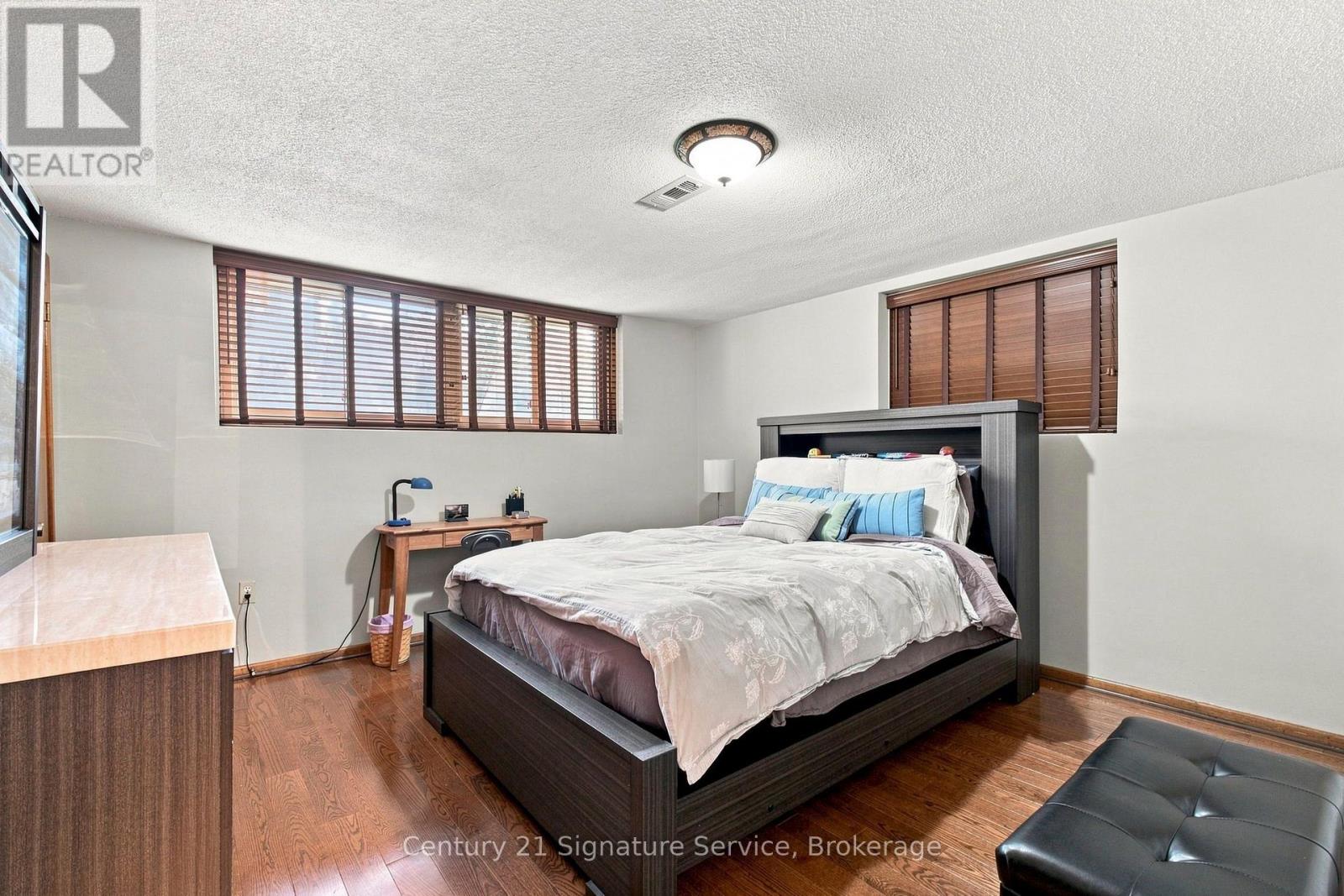 524 SILVERTHORN AVENUE - Image 21