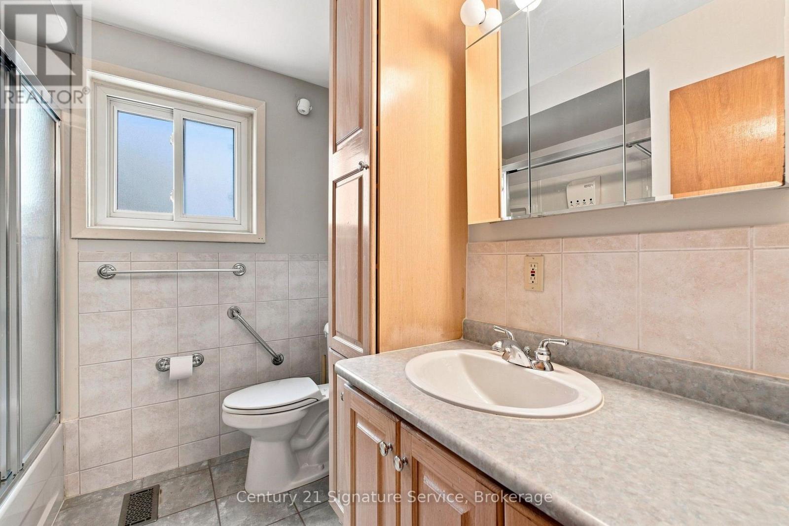 524 SILVERTHORN AVENUE - Image 15