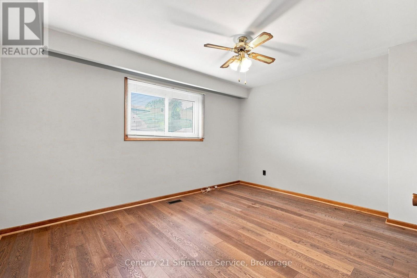 524 SILVERTHORN AVENUE - 13