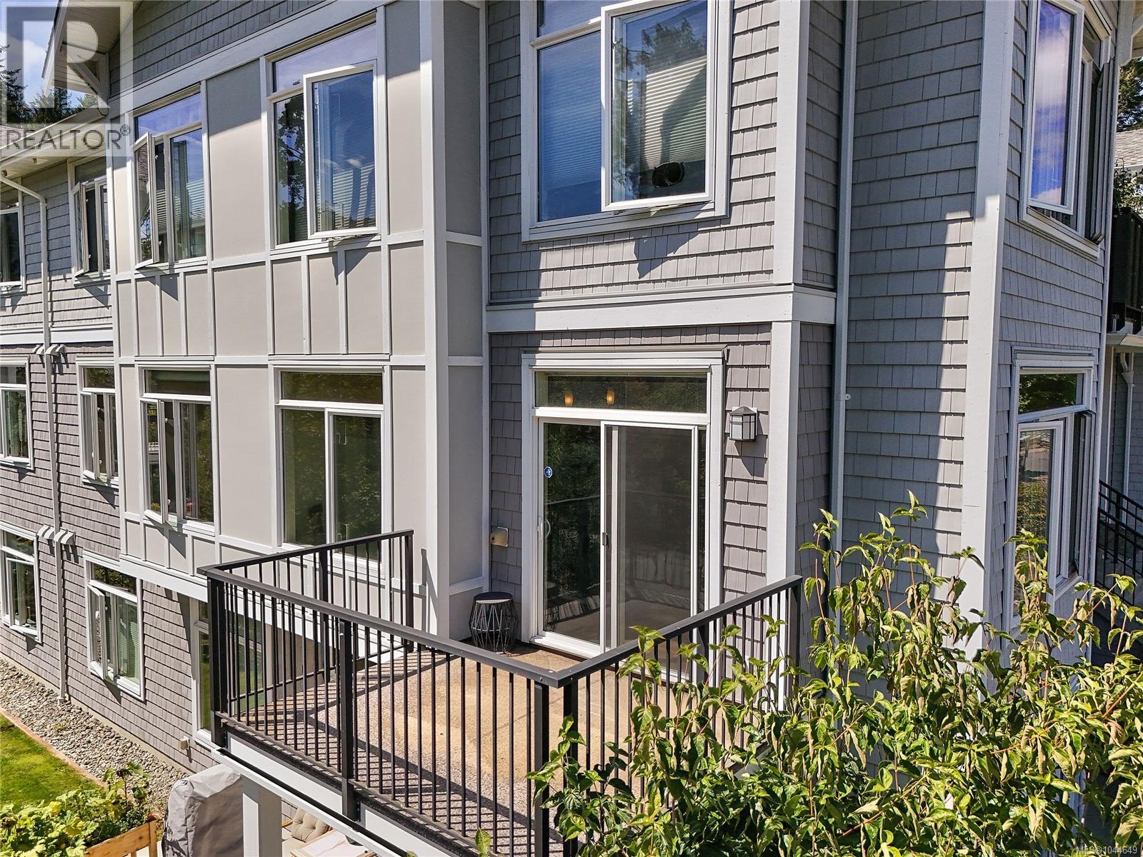 #201 591 Latoria Rd - 12