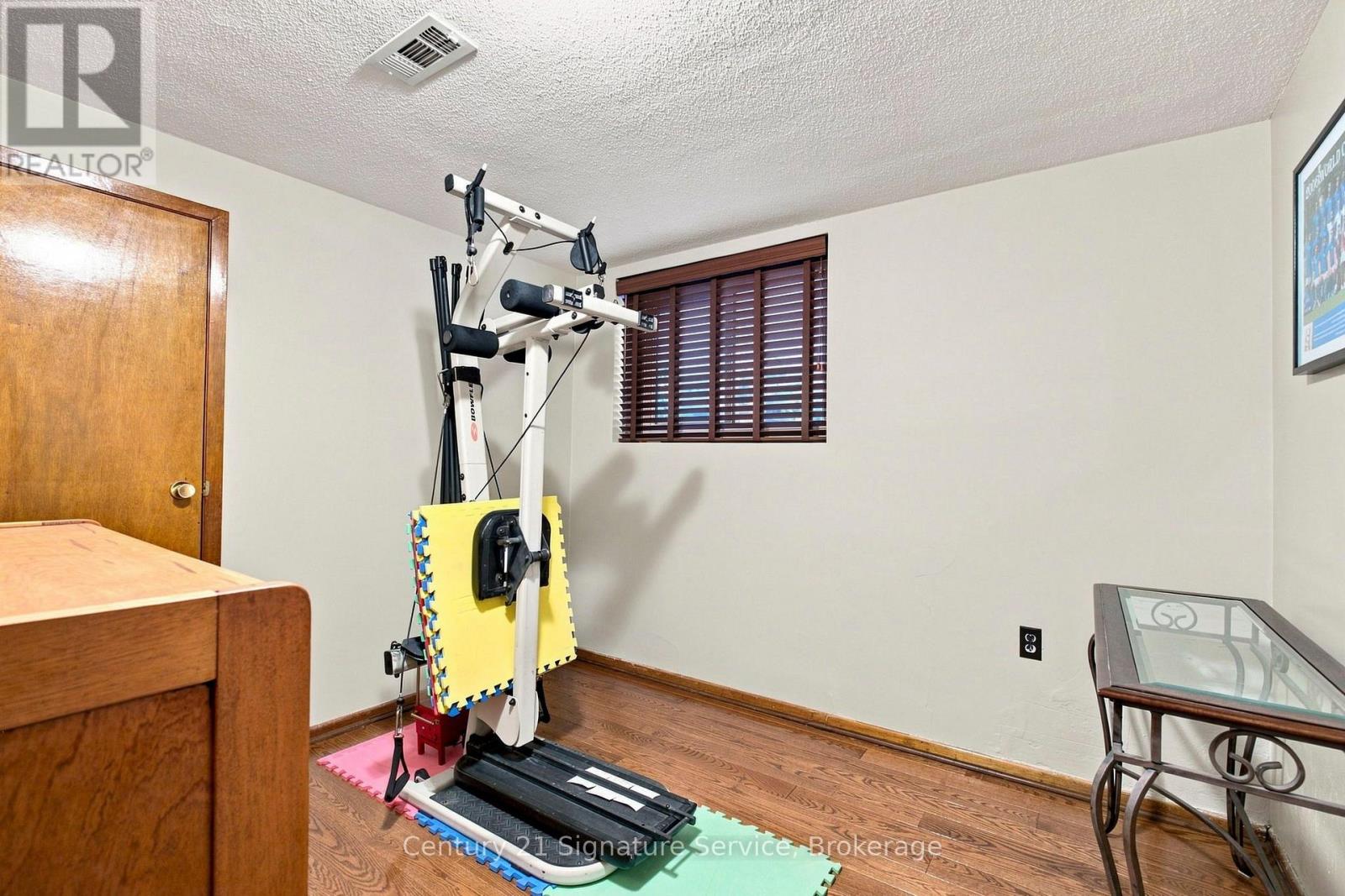 524 SILVERTHORN AVENUE - Image 22