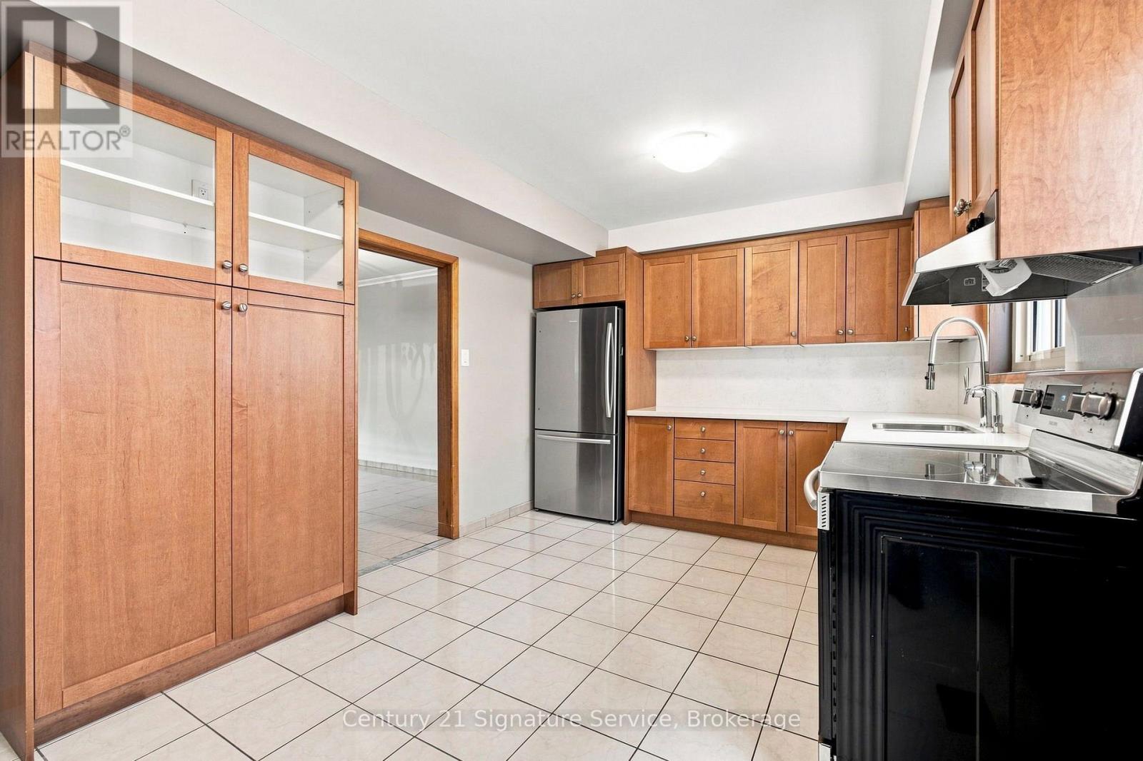 524 SILVERTHORN AVENUE - 7