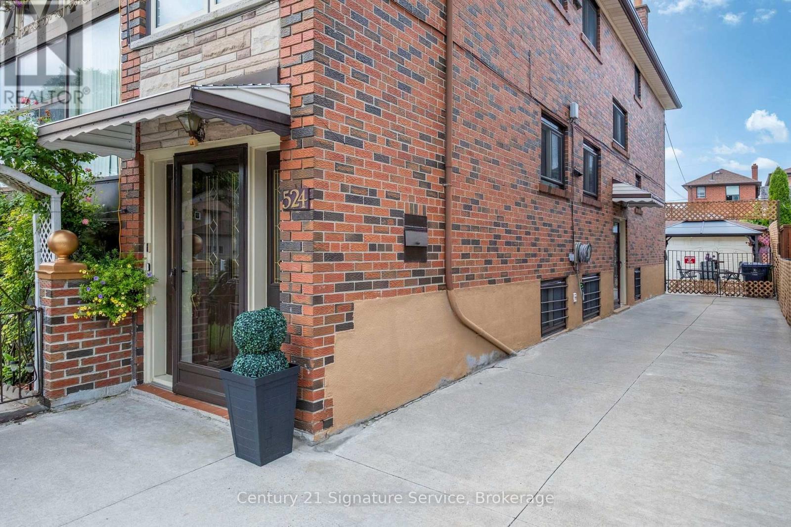524 SILVERTHORN AVENUE - 27