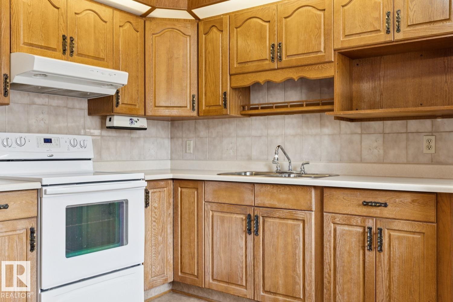198 TUDOR LN NW - 9