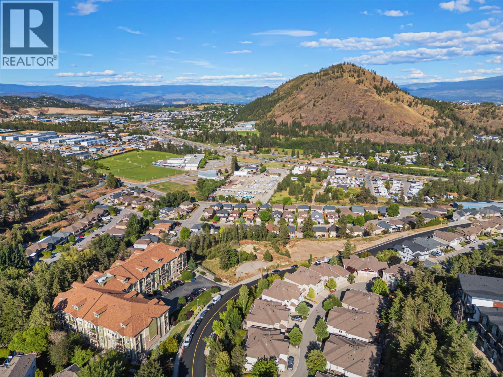 110 2120 Shannon Ridge Drive, West Kelowna